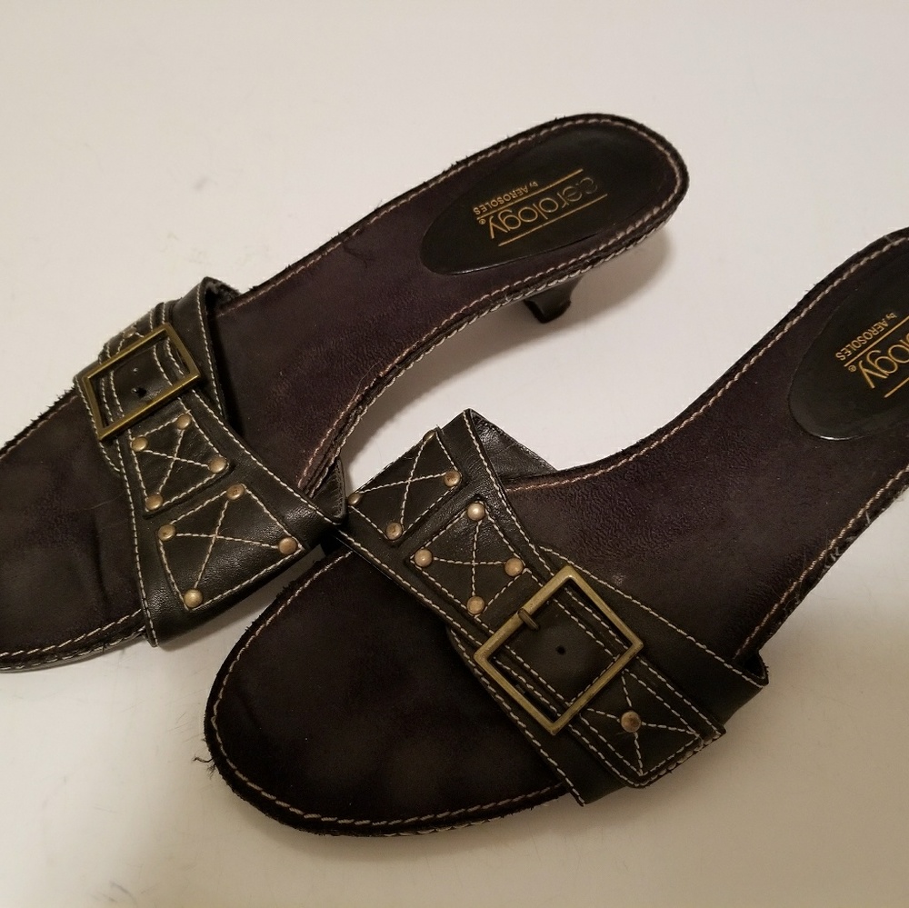 Black dress shoes